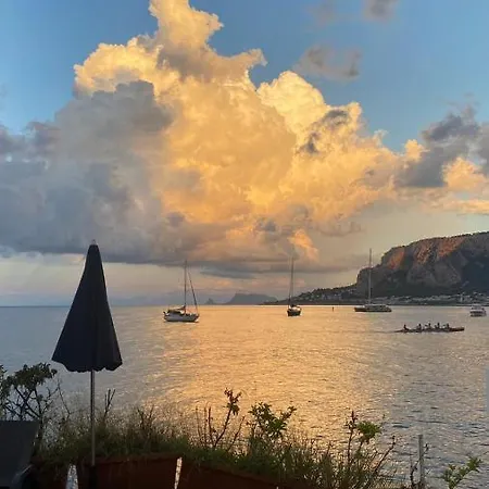Holiday home The White Sail - With Terrace - Casa Di Vincenzo E Andrea Mondello